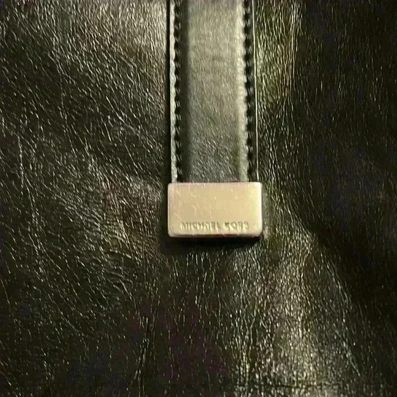 Michael Kors large black bag - Picture 9 of 9